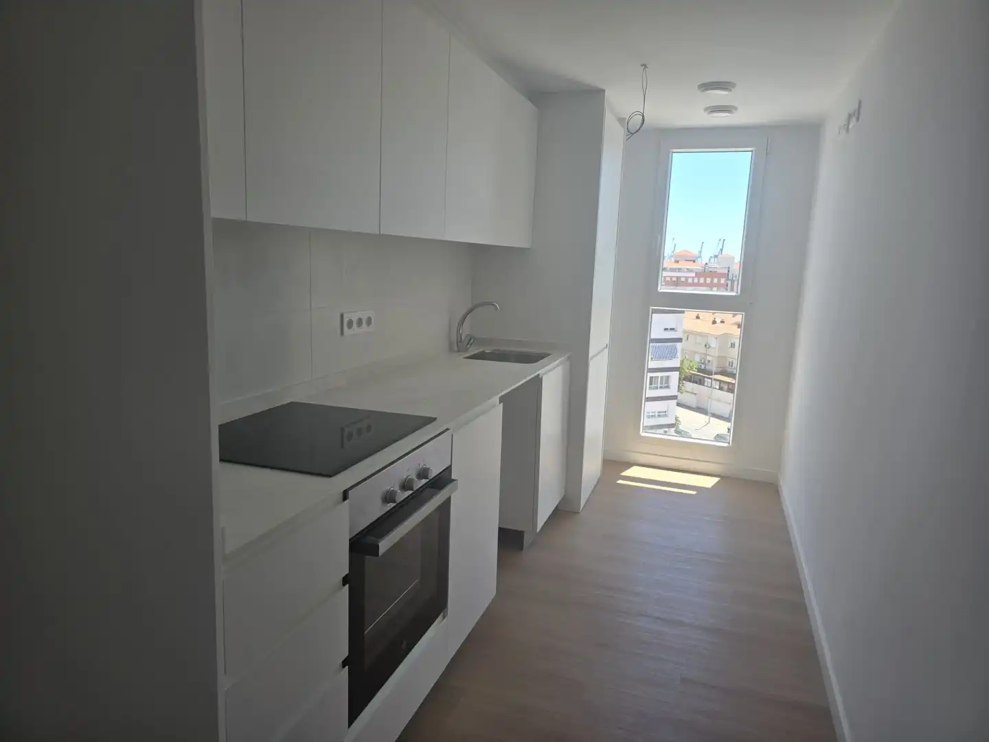 Kitchen of Flat for sale in Castellón de la Plana / Castelló de la Plana  with Air Conditioner, Parquet flooring and Oven