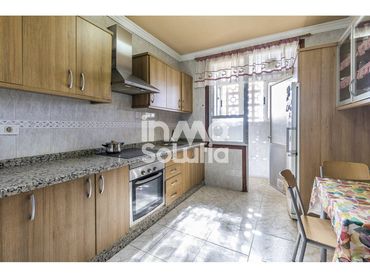 Piso con balcón en venta en Calle Chiguergue