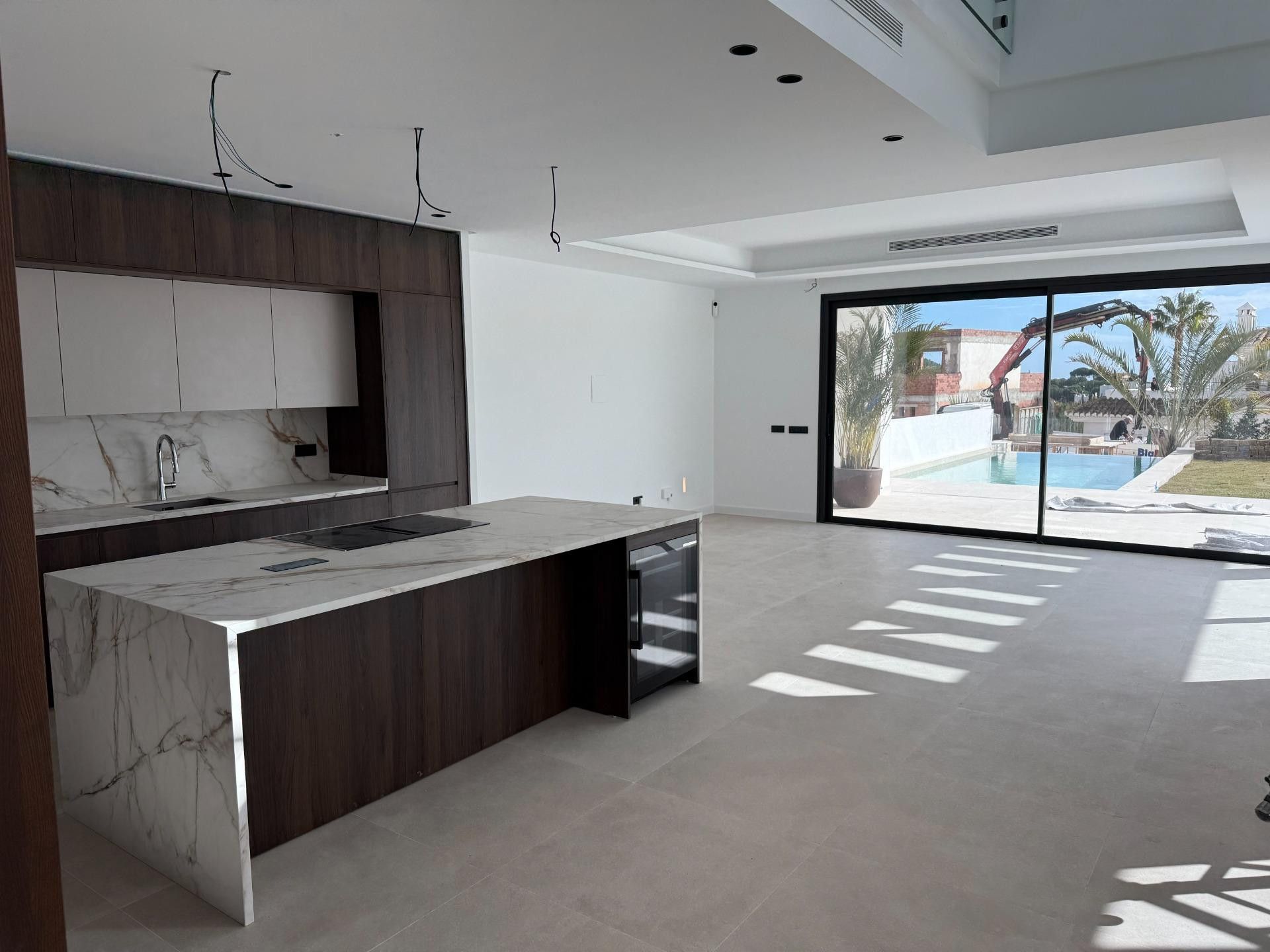 Cuina de Casa o xalet en venda en Mijas amb Aire condicionat, Terrassa i Piscina