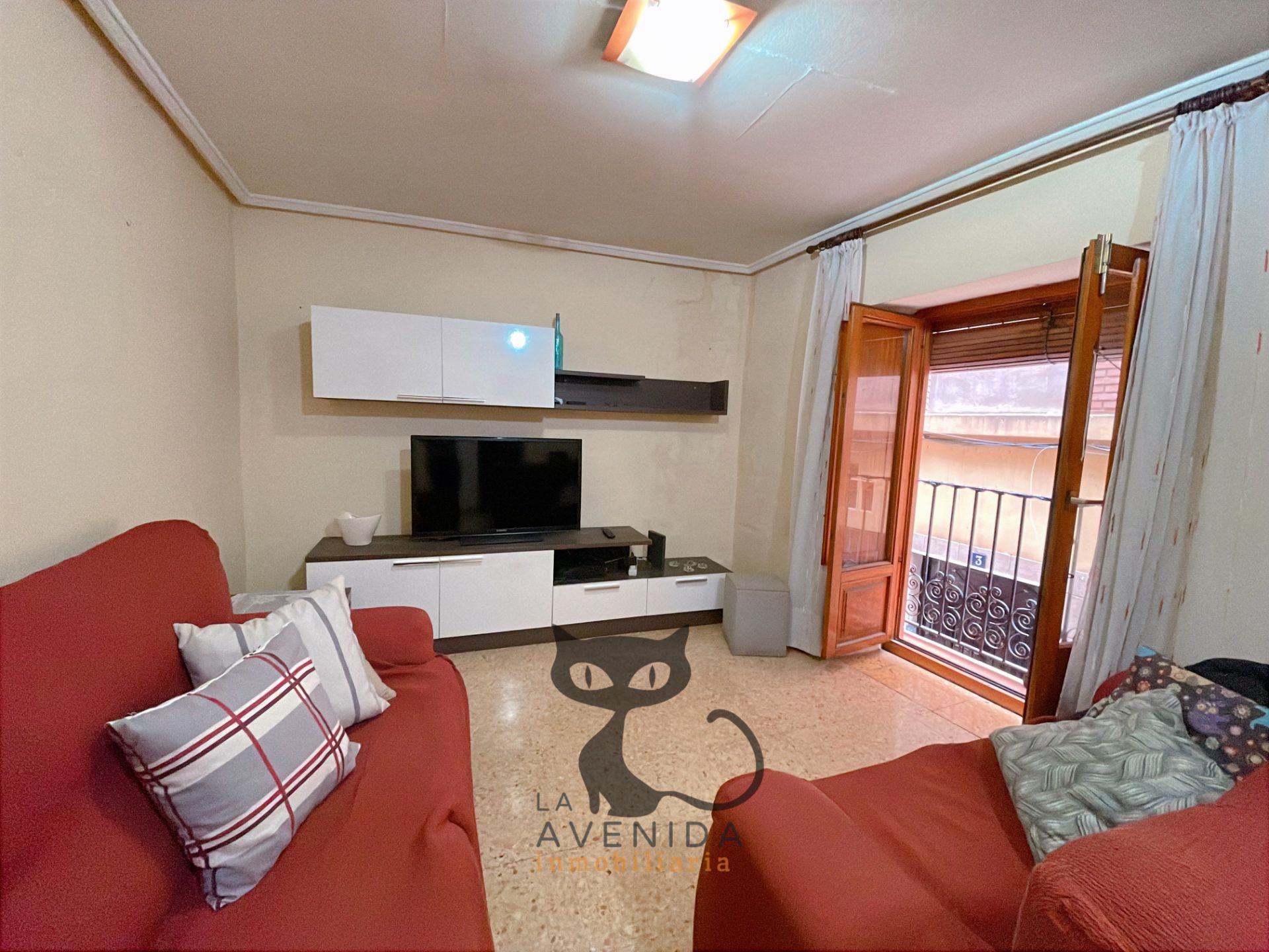 Living room of Flat for sale in  Valencia Capital  with Heating, Oven and Balcony