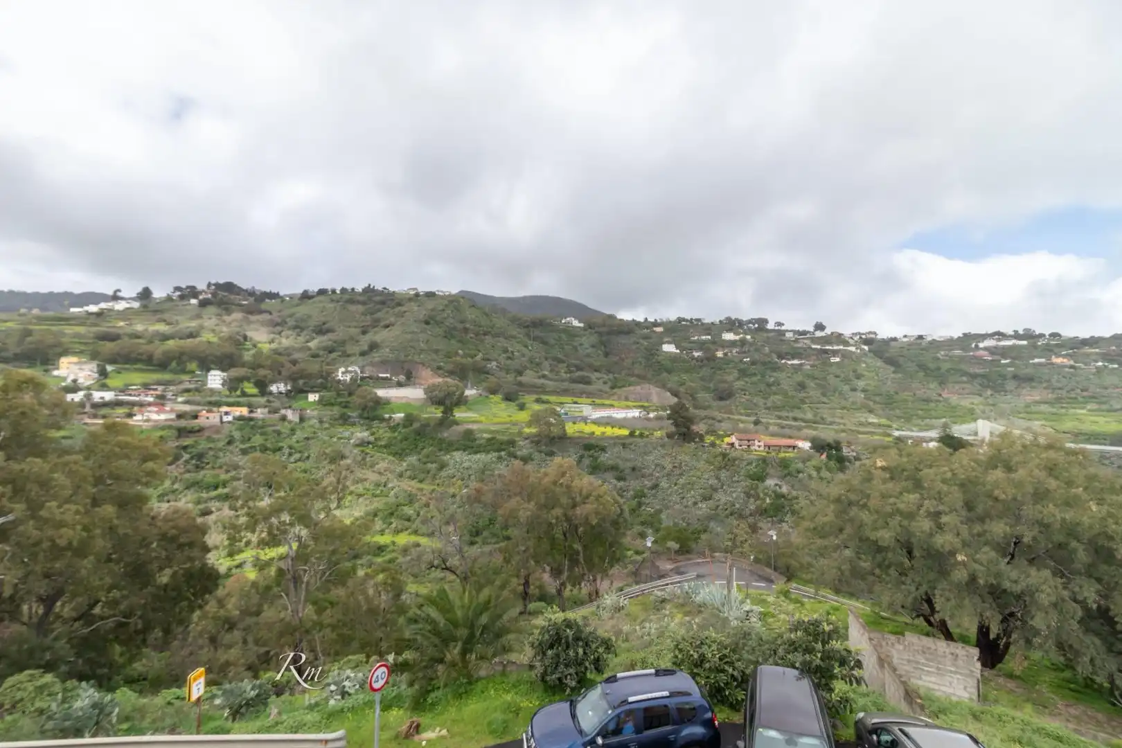 Vista exterior de Casa o xalet en venda en Teror amb Aire condicionat, Jardí privat i Terrassa