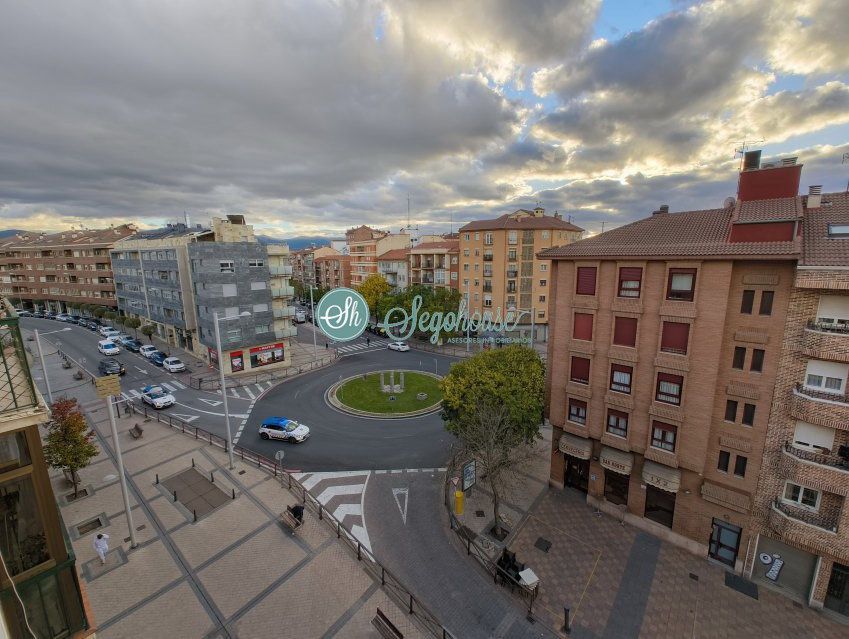 Exterior view of Flat for sale in Segovia Capital  with Heating, Parquet flooring and Storage room