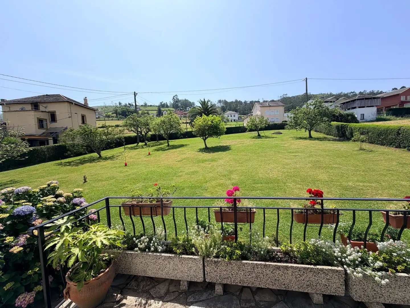 Jardí de Casa o xalet en venda en Valdés - Luarca amb Calefacció, Terrassa i Traster