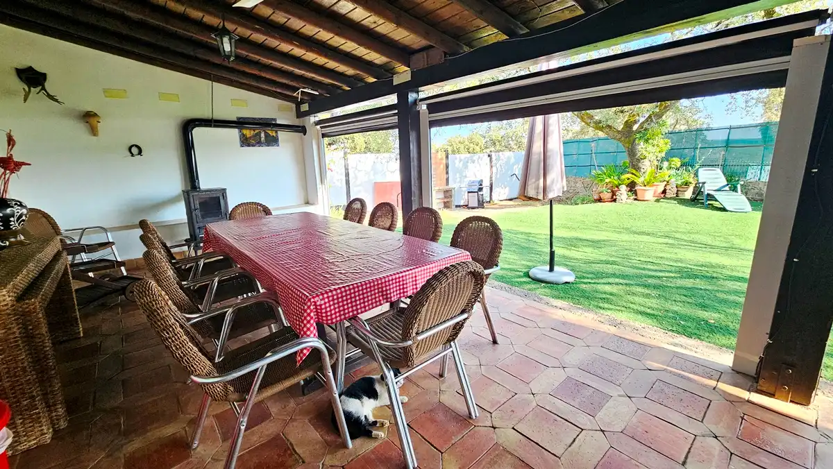 Casa amb piscina en venda a Santa Olalla del Cala