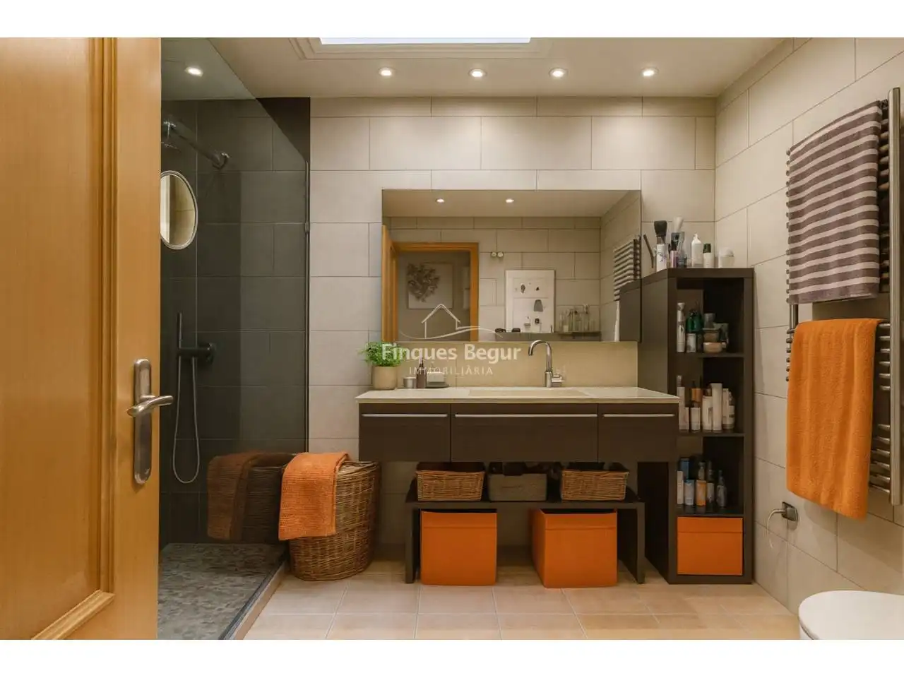 Detached house with pool for sale in Calle Joaquim Ruyra, imagen 10