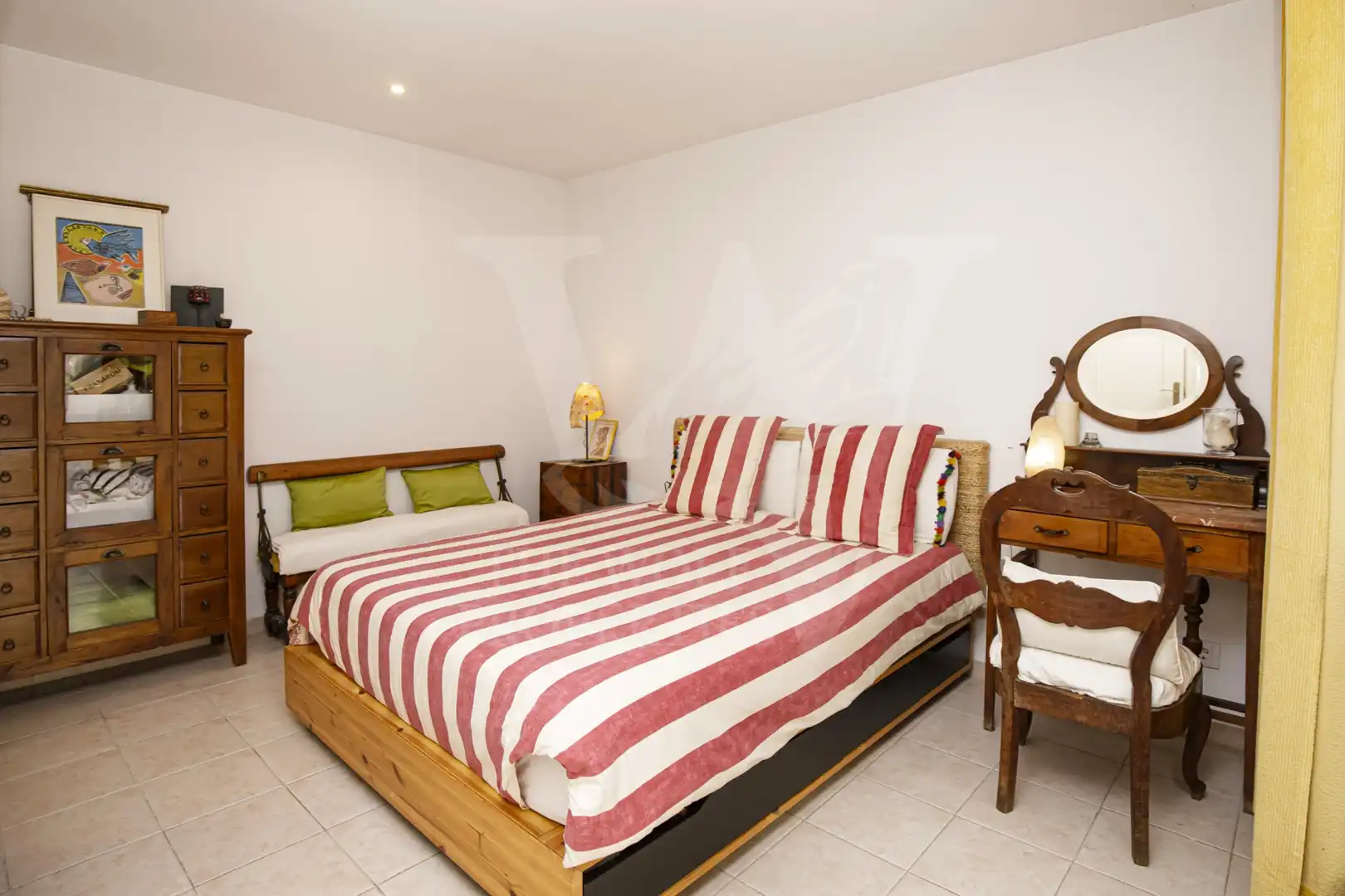 Habitación de Casa adosada en venta en Alella con Aire acondicionado, Calefacción y Jardín privado