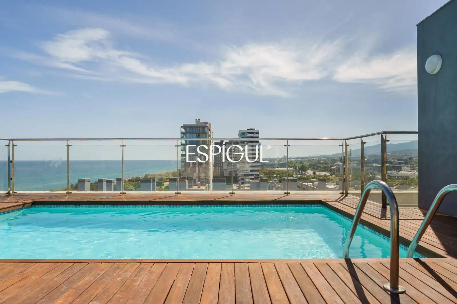 Swimming pool of Flat for sale in Mataró  with Air Conditioner, Heating and Terrace
