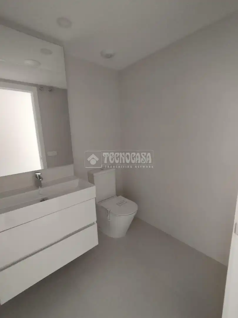 Baño de Piso de alquiler en Sevilla con Trastero