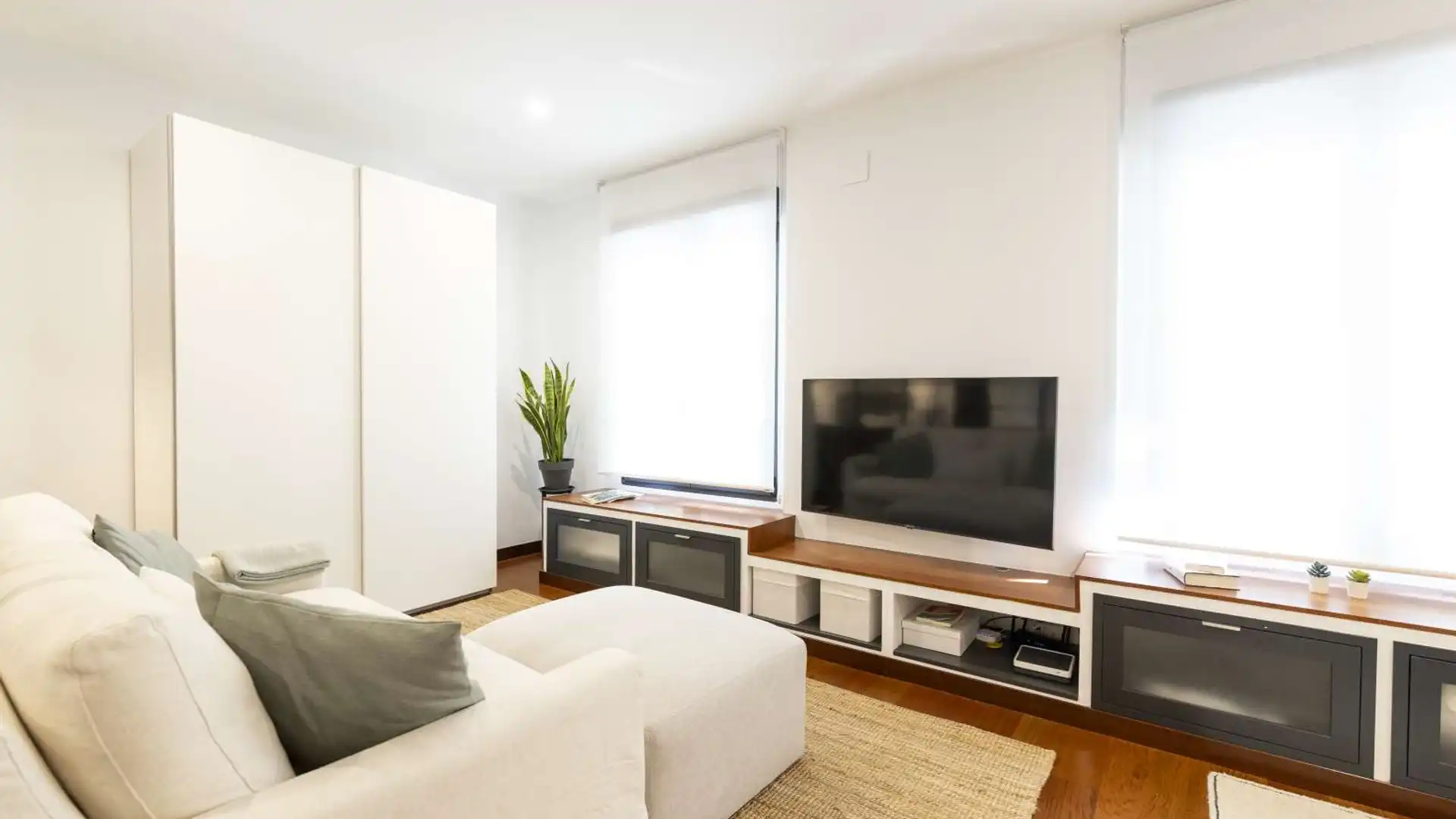 Sala de estar de Apartamento para compartir en  Madrid Capital con Aire acondicionado, Calefacción y Terraza