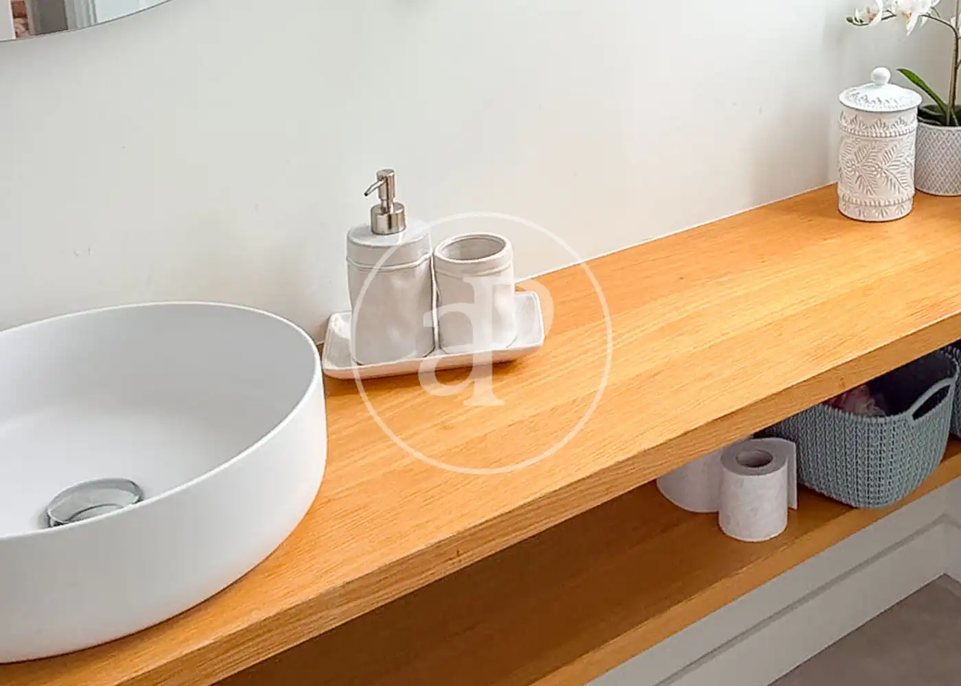 Bathroom of Flat for rent in Barrio de Salamanca