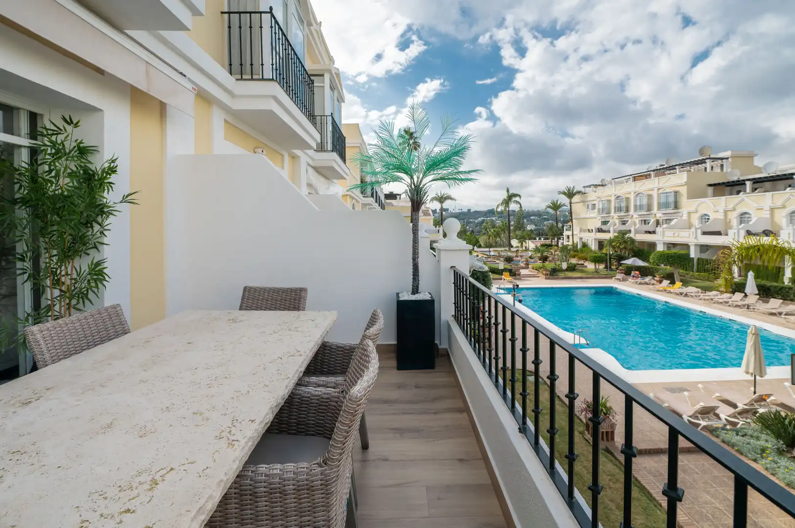 Terrassa de Dúplex en venda en Marbella amb Aire condicionat, Terrassa i Traster