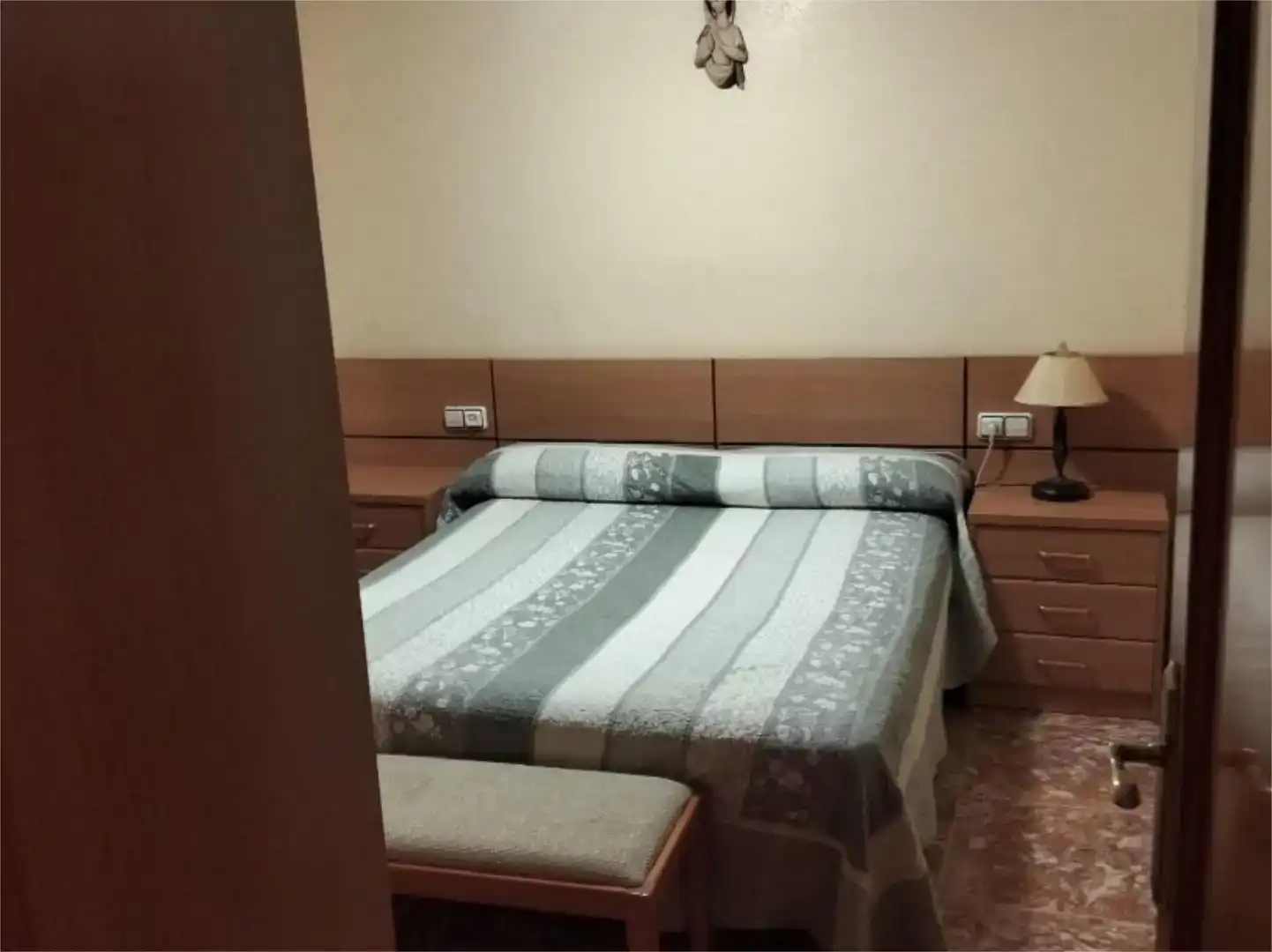 Bedroom of Flat for sale in Otos  with Air Conditioner, Private garden and Storage room