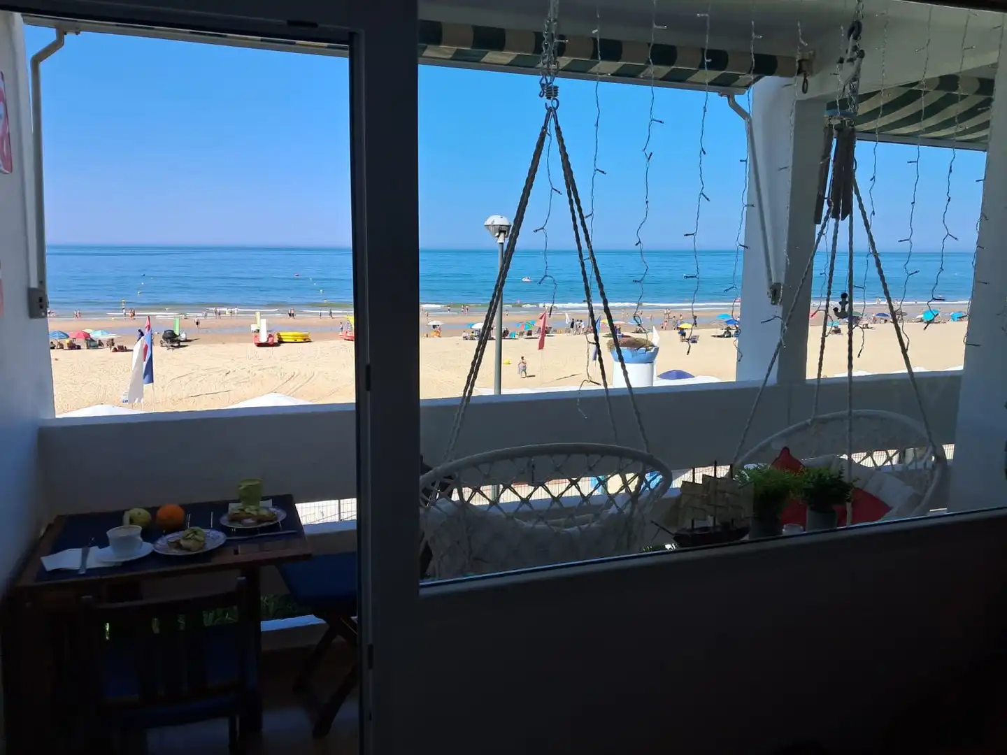 Terraza de Apartamento de alquiler en Almonte con Aire acondicionado, Terraza y Amueblado