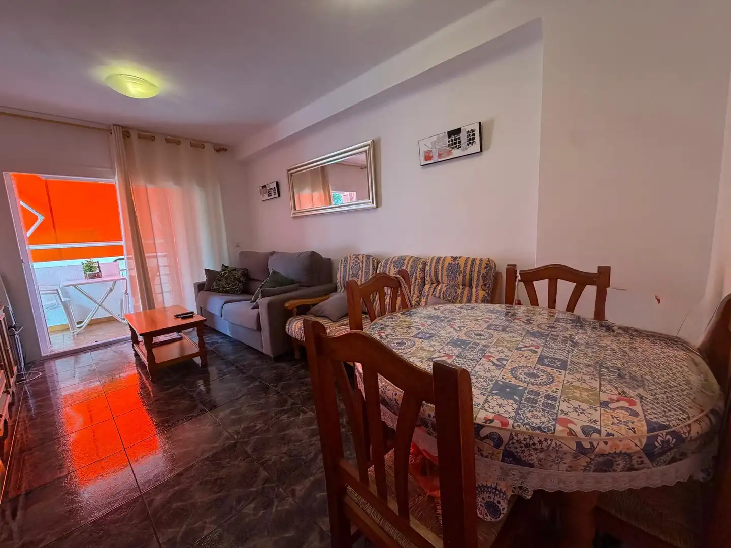 Living room of Apartments for sale in El Vendrell  with Terrace, Furnished and Alarm