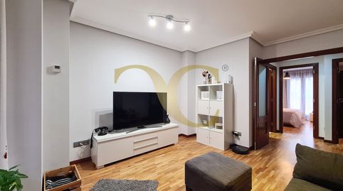 Foto 2 de Piso en venta en Avenida Schulz, Llano, Gijón