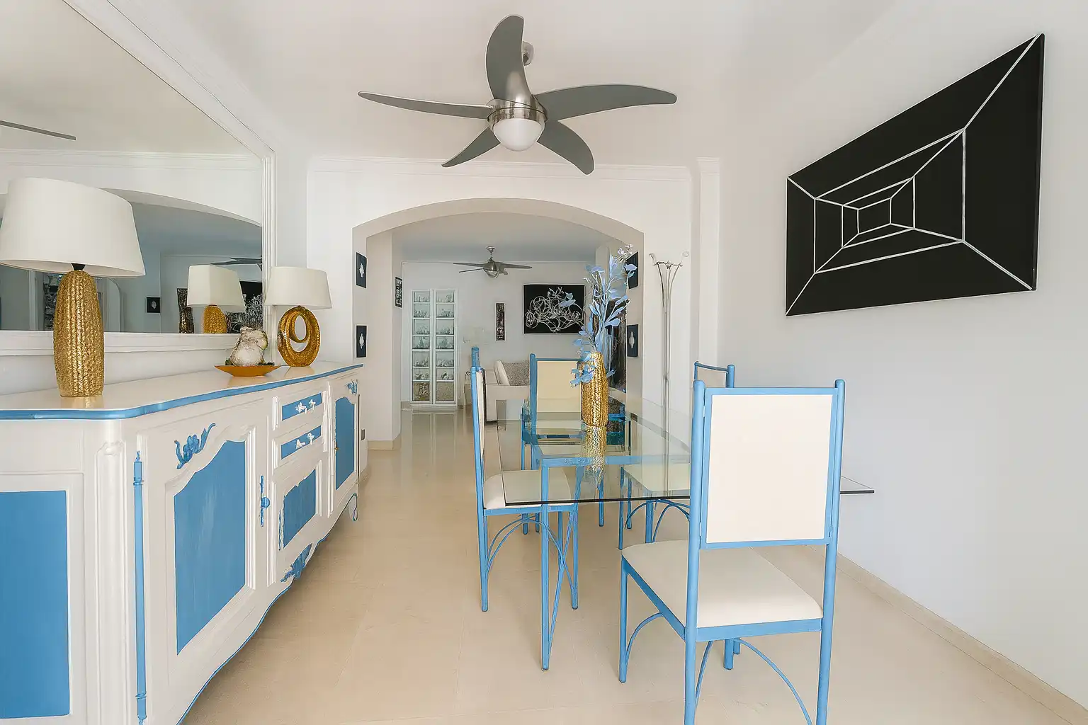 Esszimmer von Wohnung zum Verkauf in Estepona mit Klimaanlage, Privatgarten und Gemeinschaftspool