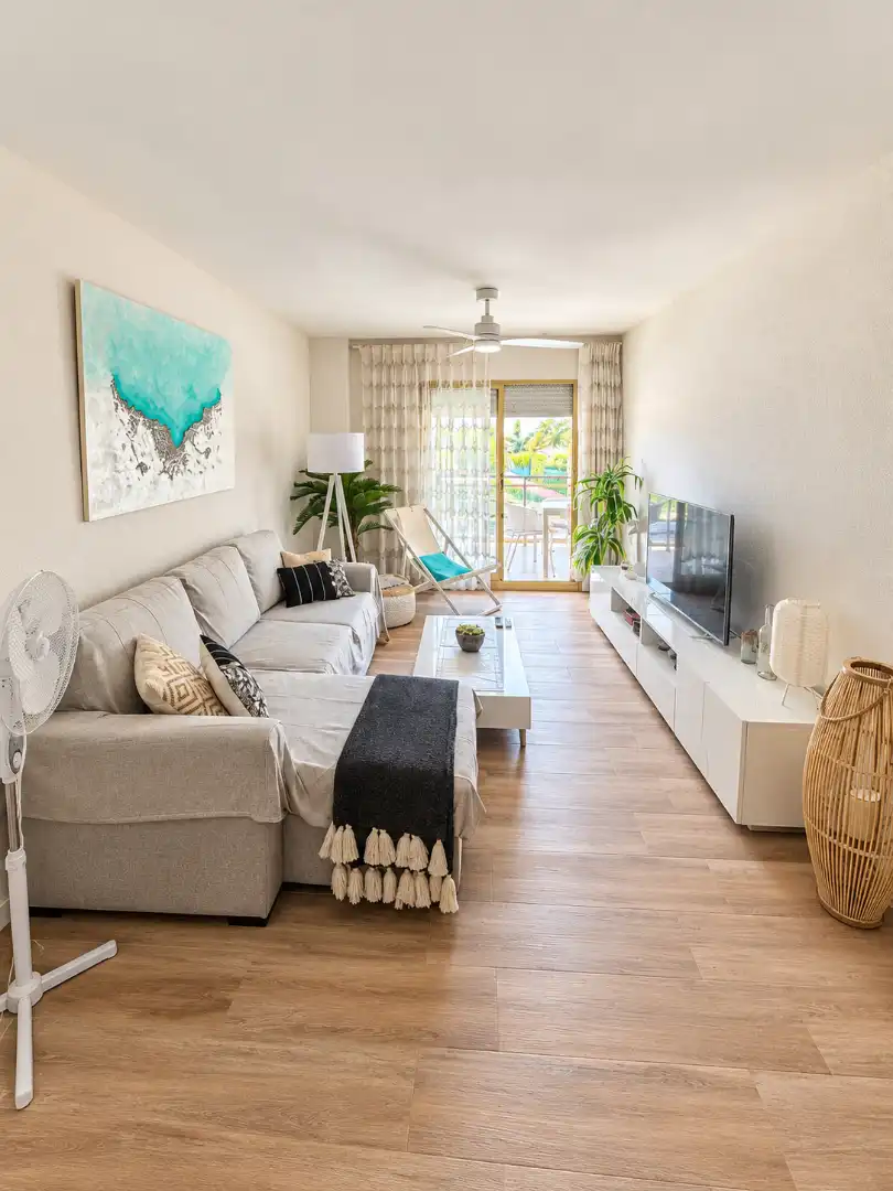 Apartment with pool for sale in Carrer Anoia