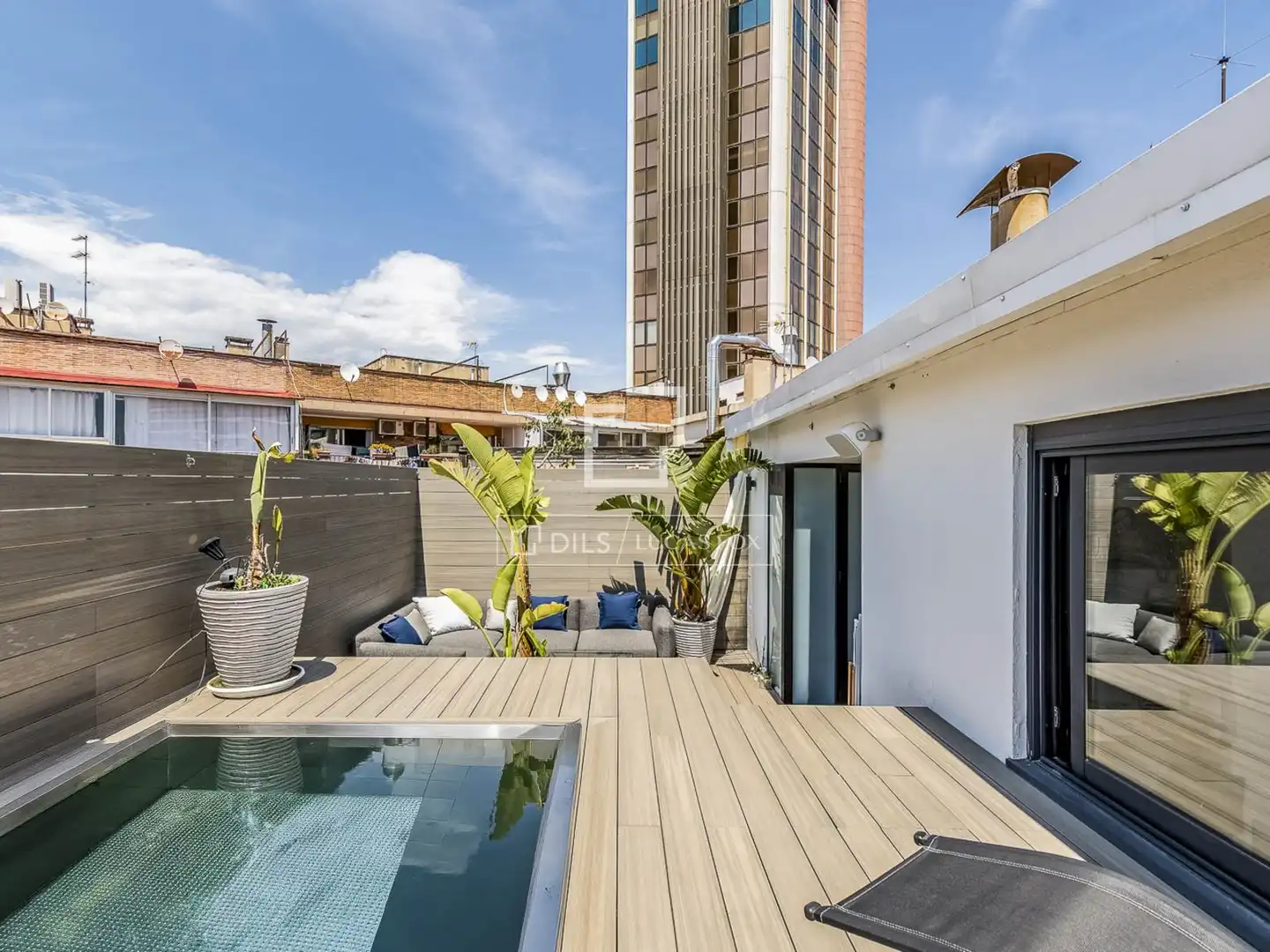 Terrasse von Dachboden zum Verkauf in Martorell mit Klimaanlage, Terrasse und Schwimmbad