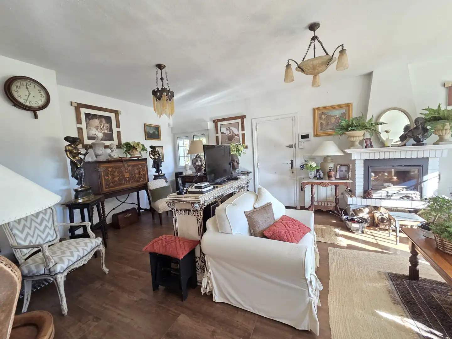 Sala de estar de Casa o chalet en venta en Santa María de la Alameda con Calefacción, Jardín privado y Amueblado