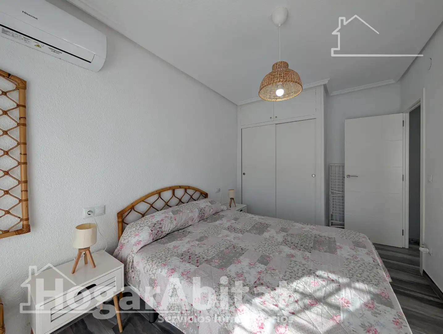 Habitación de Casa adosada en venta en Santa Pola con Aire acondicionado, Calefacción y Terraza