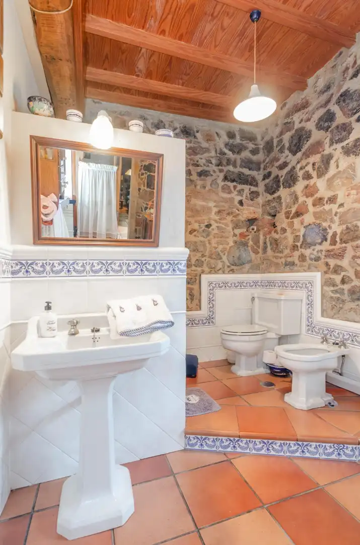 Baño de Casa o chalet en venta en Avilés con Calefacción, Jardín privado y Terraza