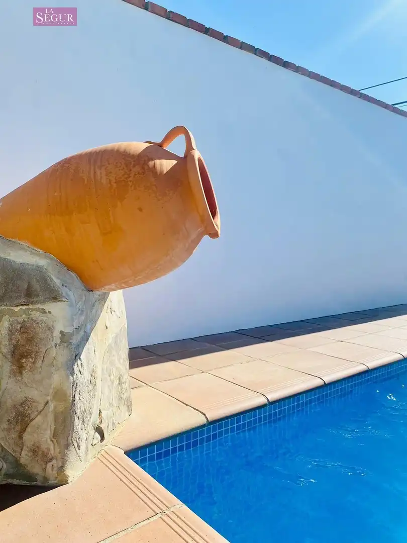 Piscina de Casa o chalet en venta en Conil de la Frontera con Terraza y Trastero