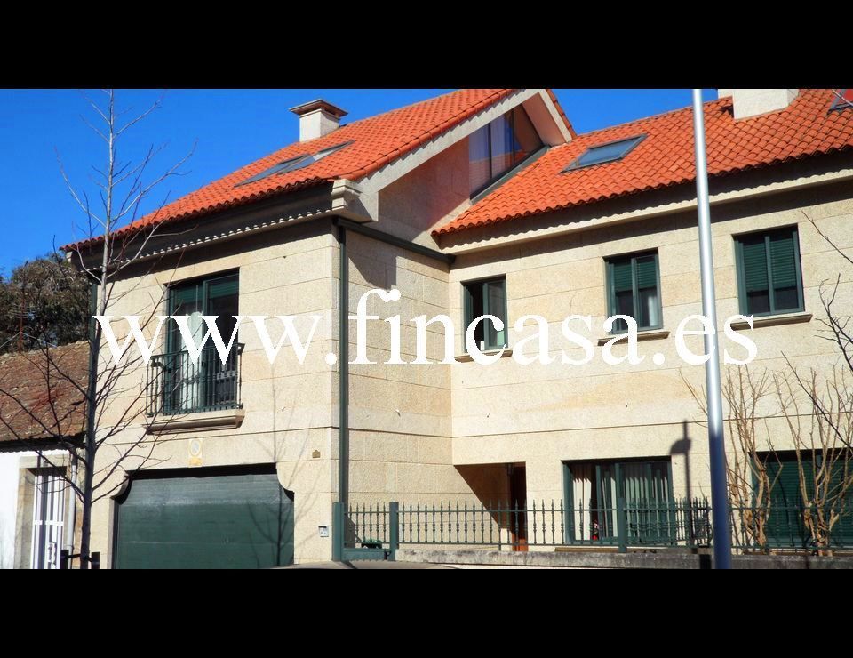 Exterior view of House or chalet for sale in Baiona  with Private garden, Parquet flooring and Terrace