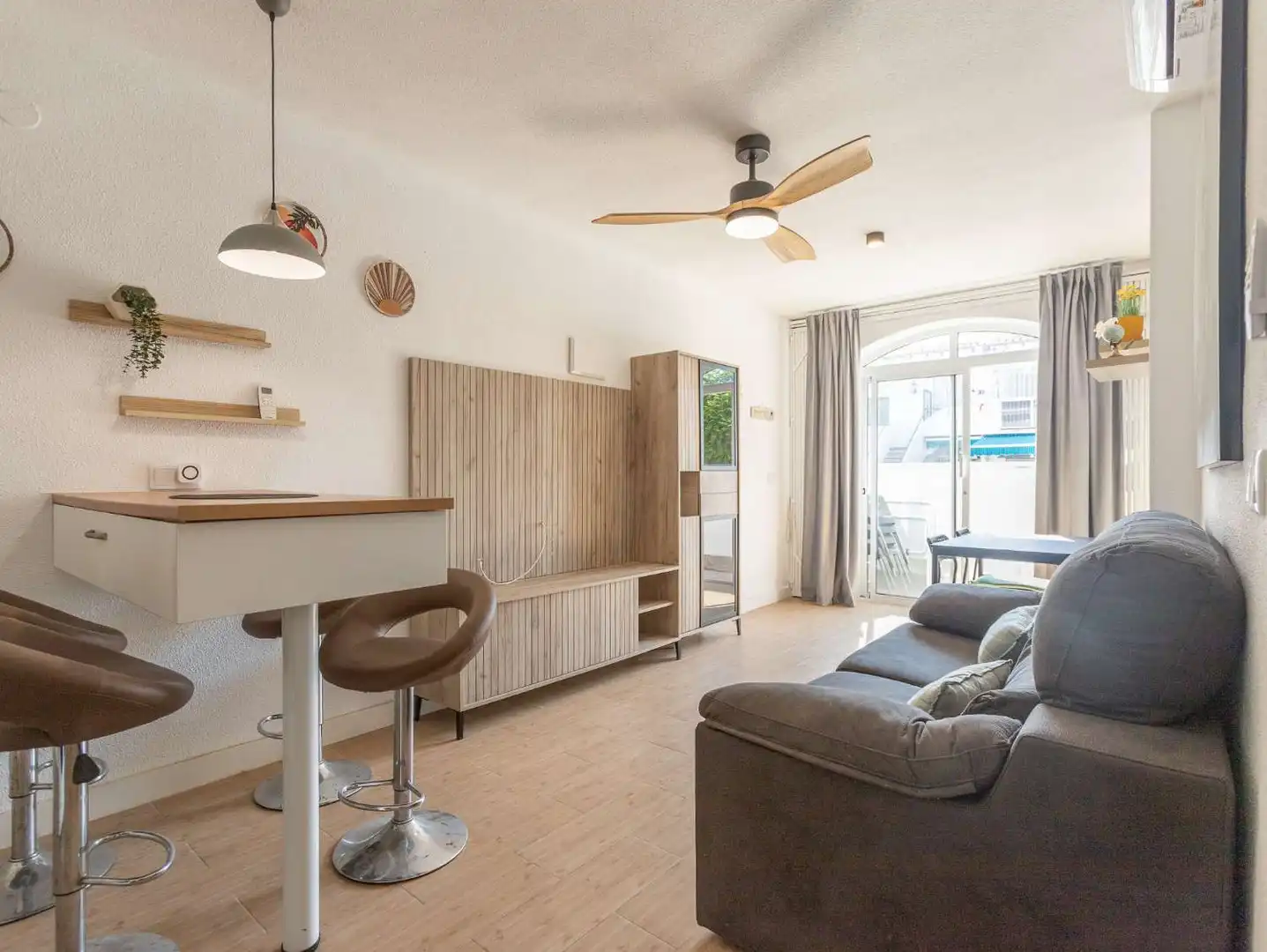 Sala d'estar de Apartament en venda en Torrevieja amb Aire condicionat, Calefacció i Terrassa