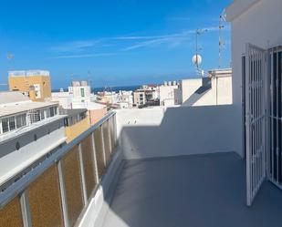 Exterior view of Attic for sale in  Santa Cruz de Tenerife Capital  with Terrace