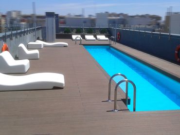 Pis amb piscina en venda a Calle de Aldebarán 17