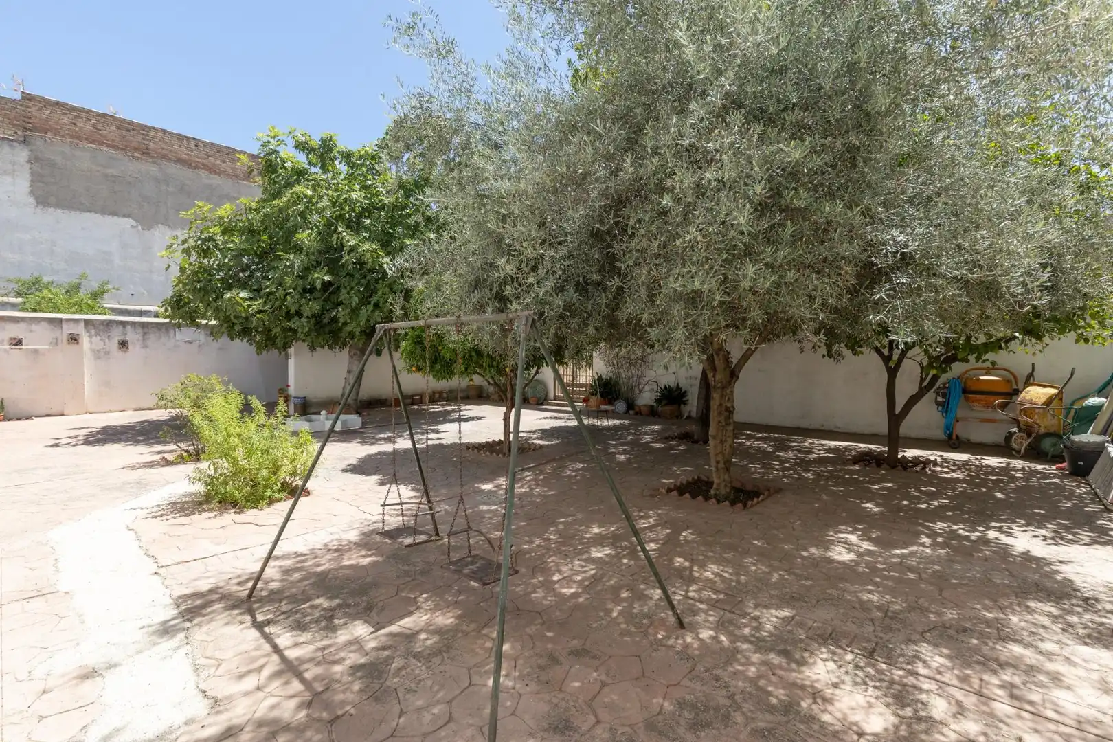 Jardí de Residencial en venda en Granada