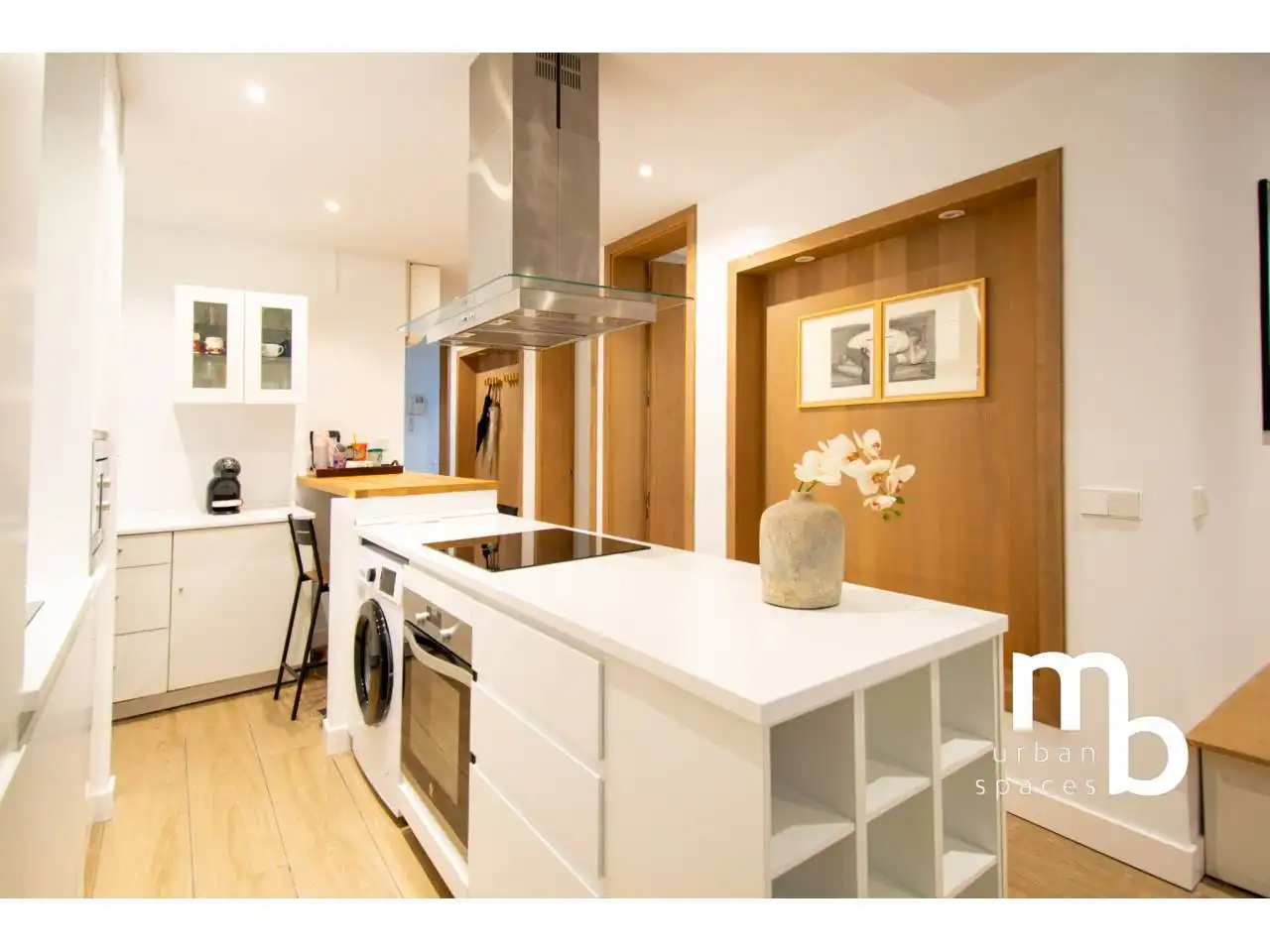 Cocina de Apartamento de alquiler en Madrid con Aire acondicionado, Calefacción y Amueblado