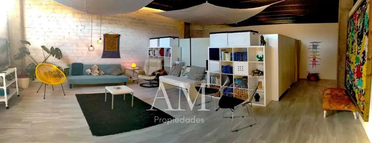 Sala d'estar de Local en venda en Pontevedra Capital 