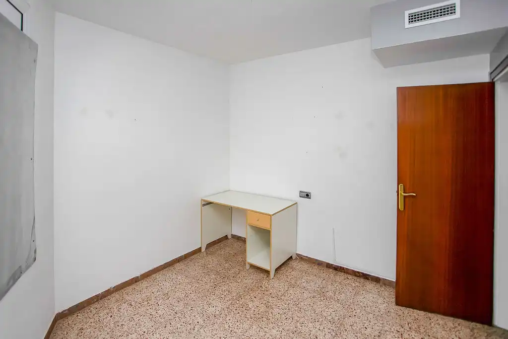 Bedroom of Flat for sale in Torrelles de Llobregat