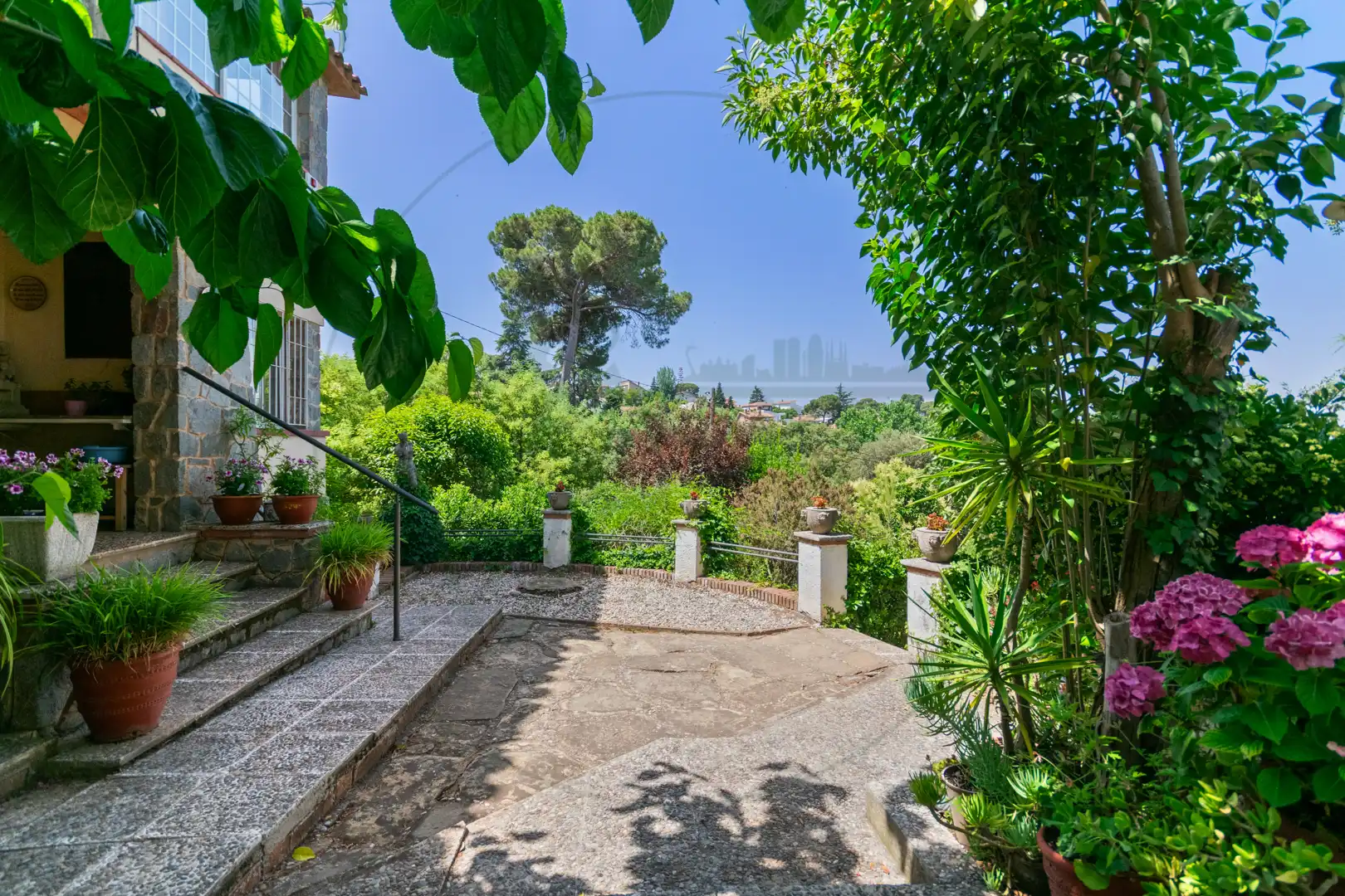 Garden of Houses for sale in Sant Cugat del Vallès  with Heating, Private garden and Parquet flooring