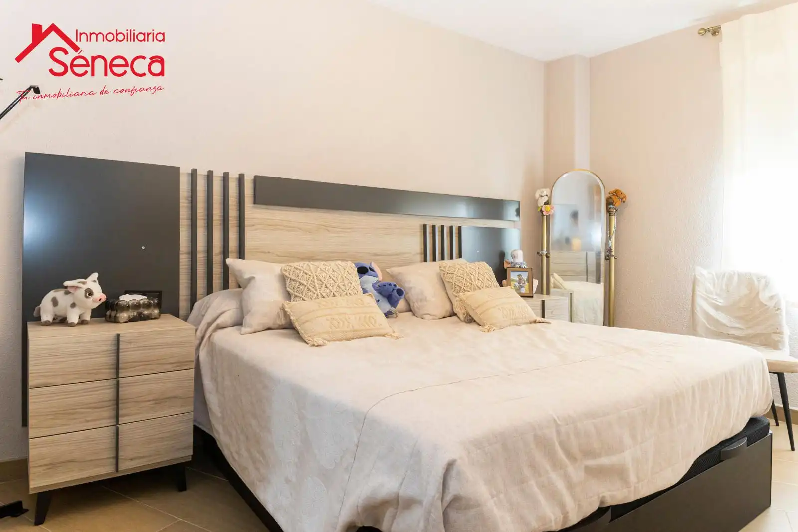 Bedroom of Flat for sale in Córdoba  with Air Conditioner, Heating and Terrace