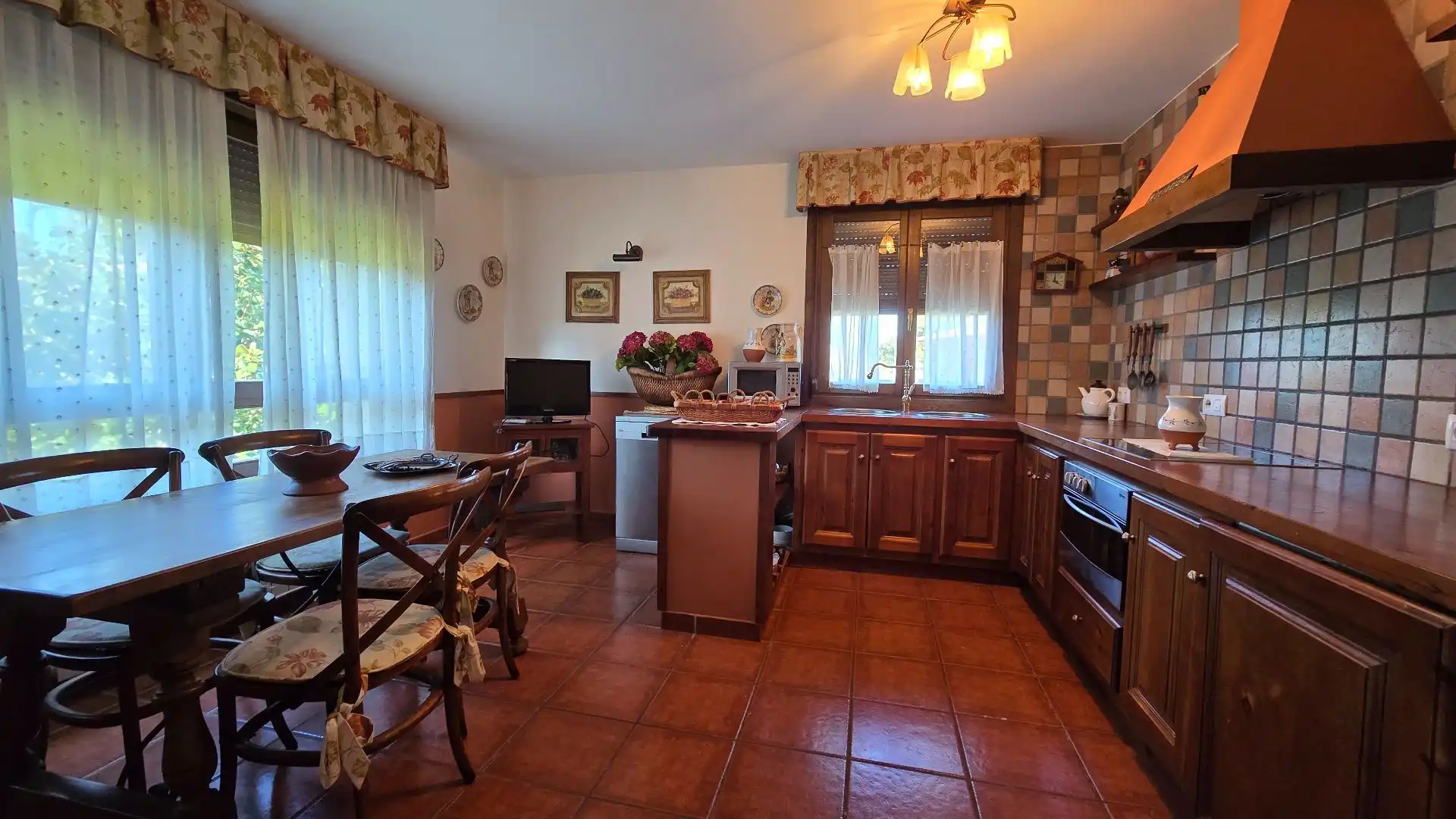 Kitchen of Houses for sale in Llanes  with Heating, Private garden and Terrace