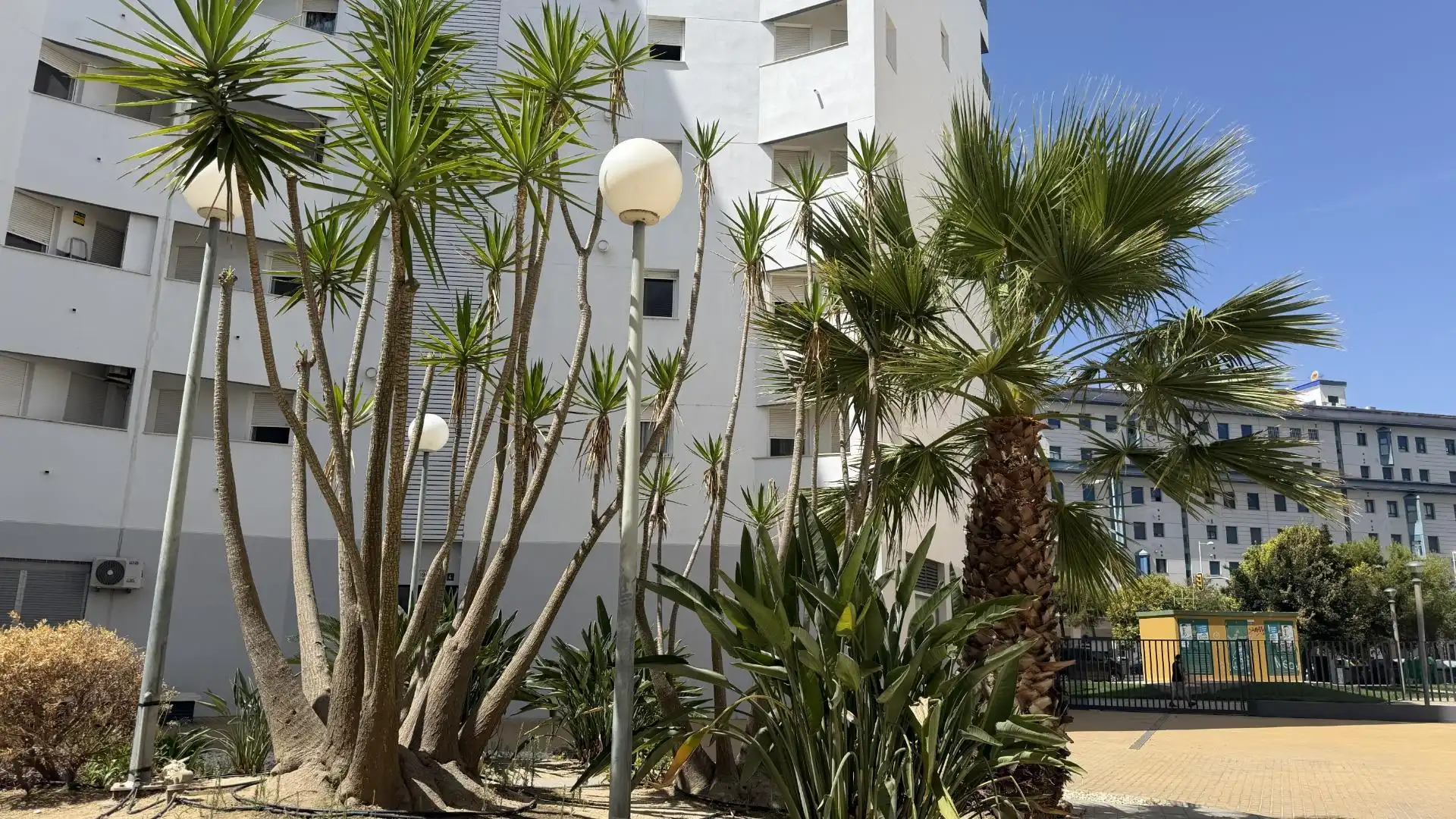 Flat with lift for sale in Avenida Villa de Madrid