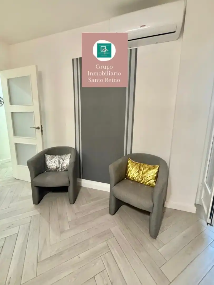 Sala de estar de Piso en venta en Jaén con Aire acondicionado, Trastero y Amueblado