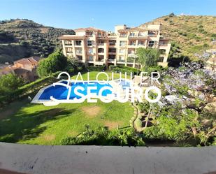 Vista exterior de Àtic de lloguer en Mijas amb Terrassa i Piscina