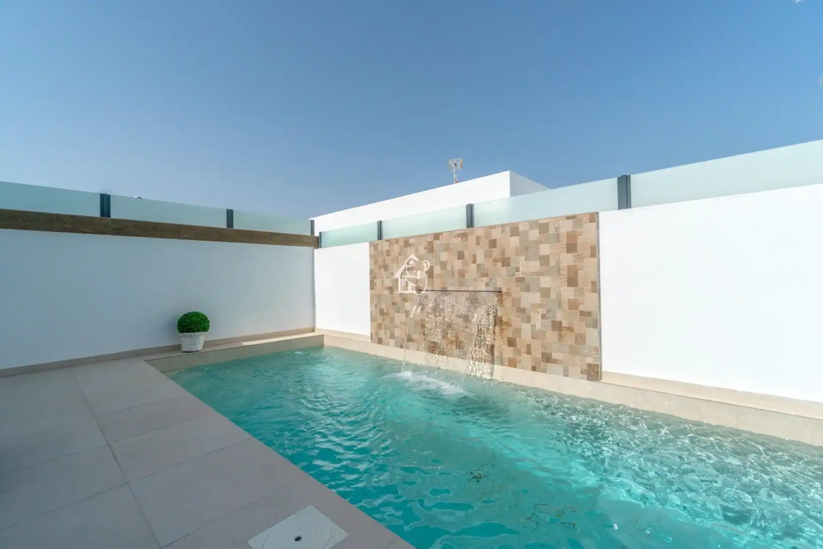 Piscina de Casa adosada de lloguer en Benijófar amb Aire condicionat, Jardí privat i Terrassa
