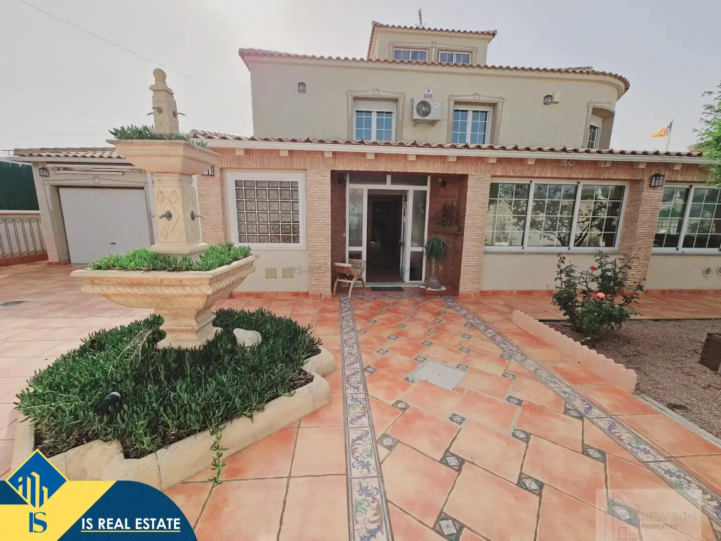 Villa mit Pool zum Verkauf in Zona Carrefour - Urbanizaciones