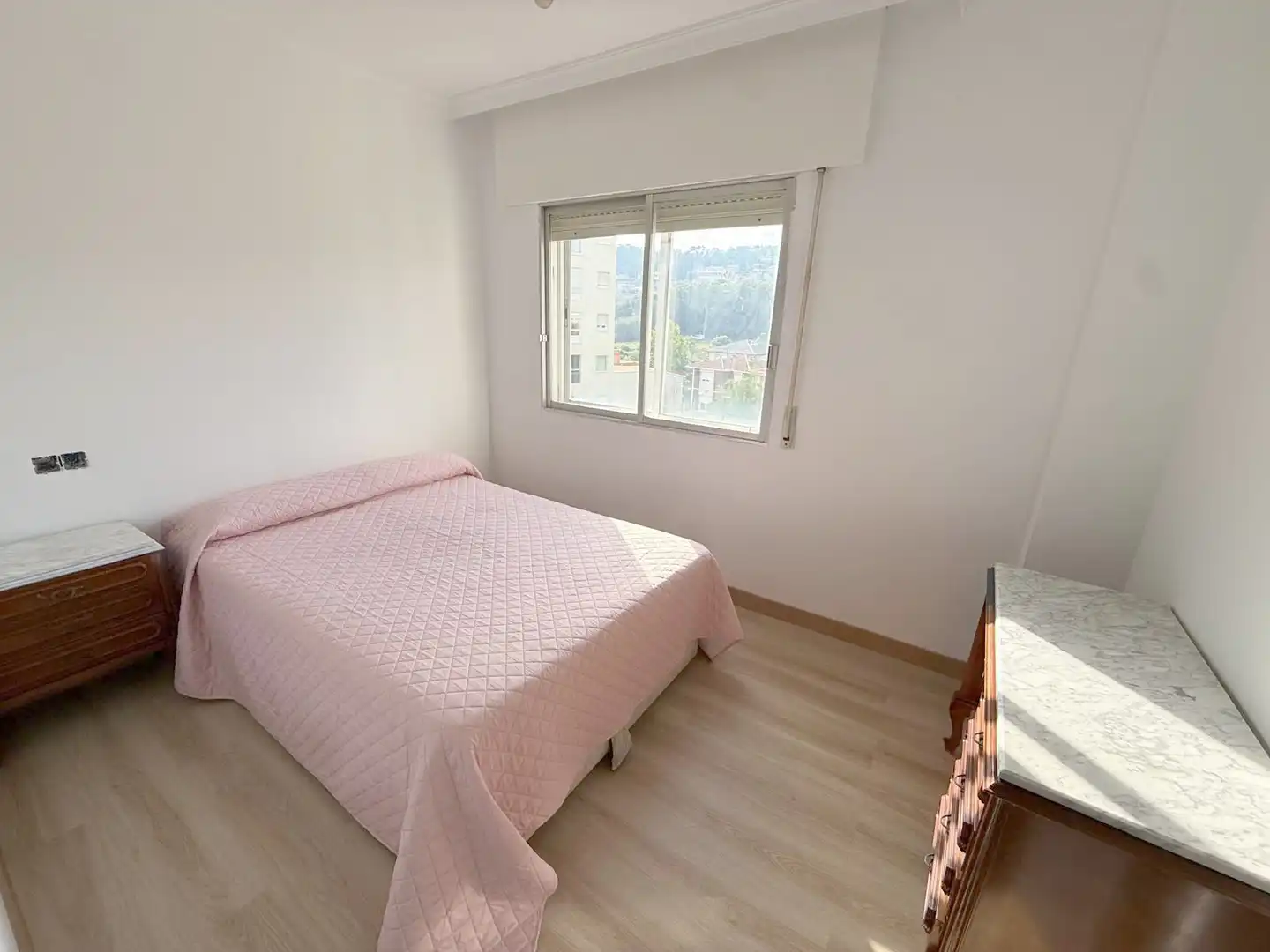 Habitación de Piso en venta en Ribeira con Amueblado