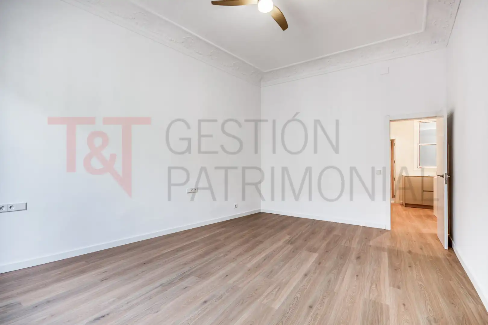 Habitación de Piso en venta en Barcelona con Aire acondicionado, Horno y Balcón