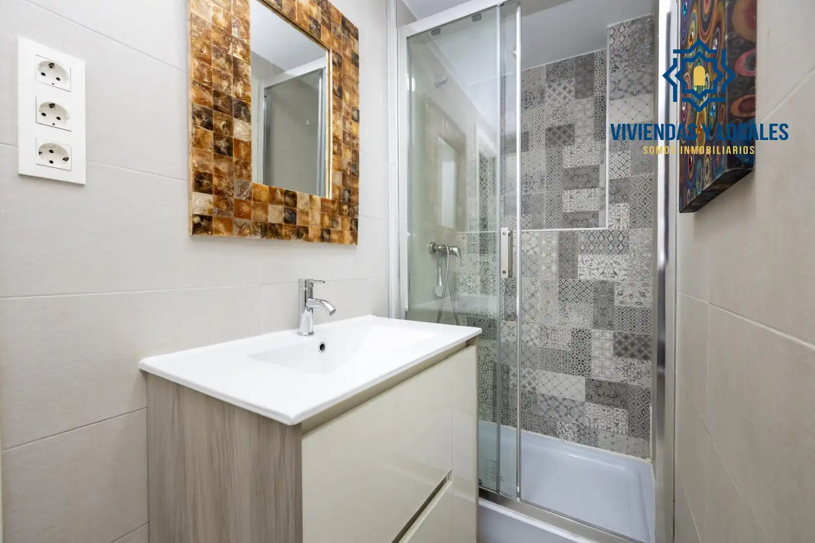 Bathroom of Flat for sale in Granada  with Private garden