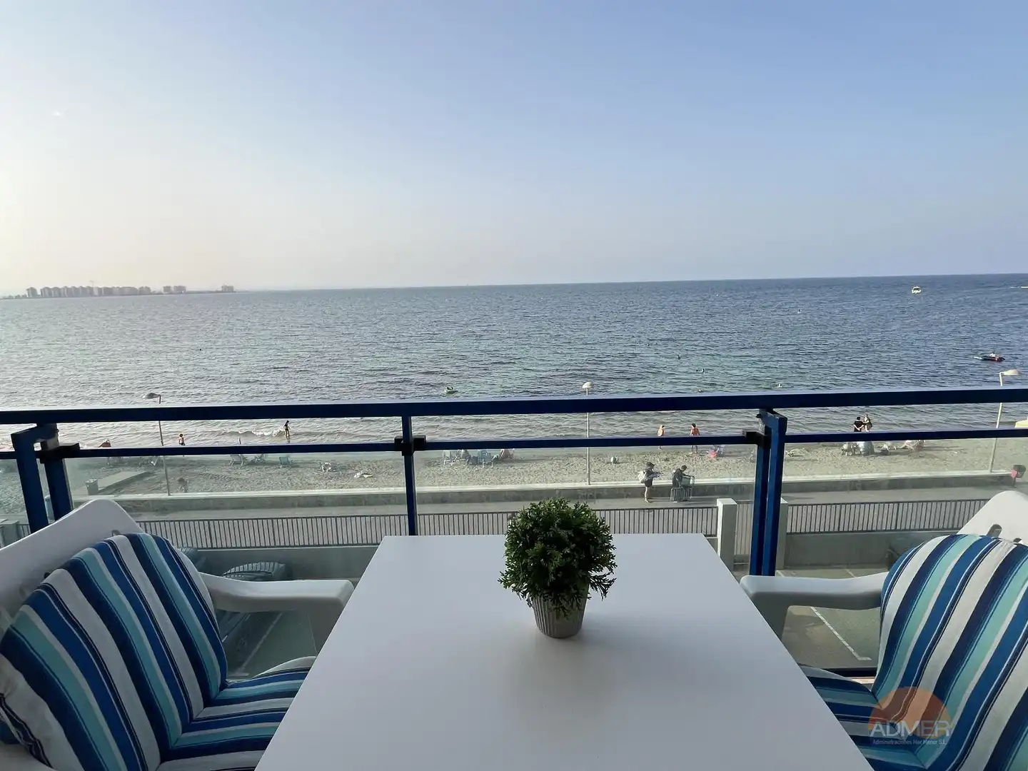 Apartament amb terrassa en venda a Tomás Maestre