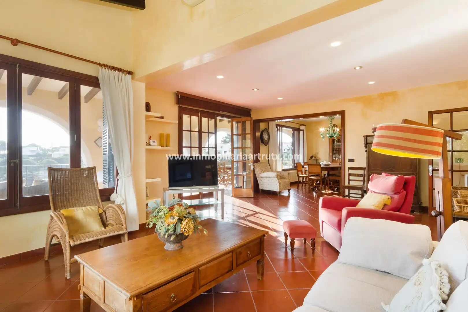 Sala d'estar de Casa o xalet en venda en Ciutadella de Menorca amb Aire condicionat, Calefacció i Terrassa