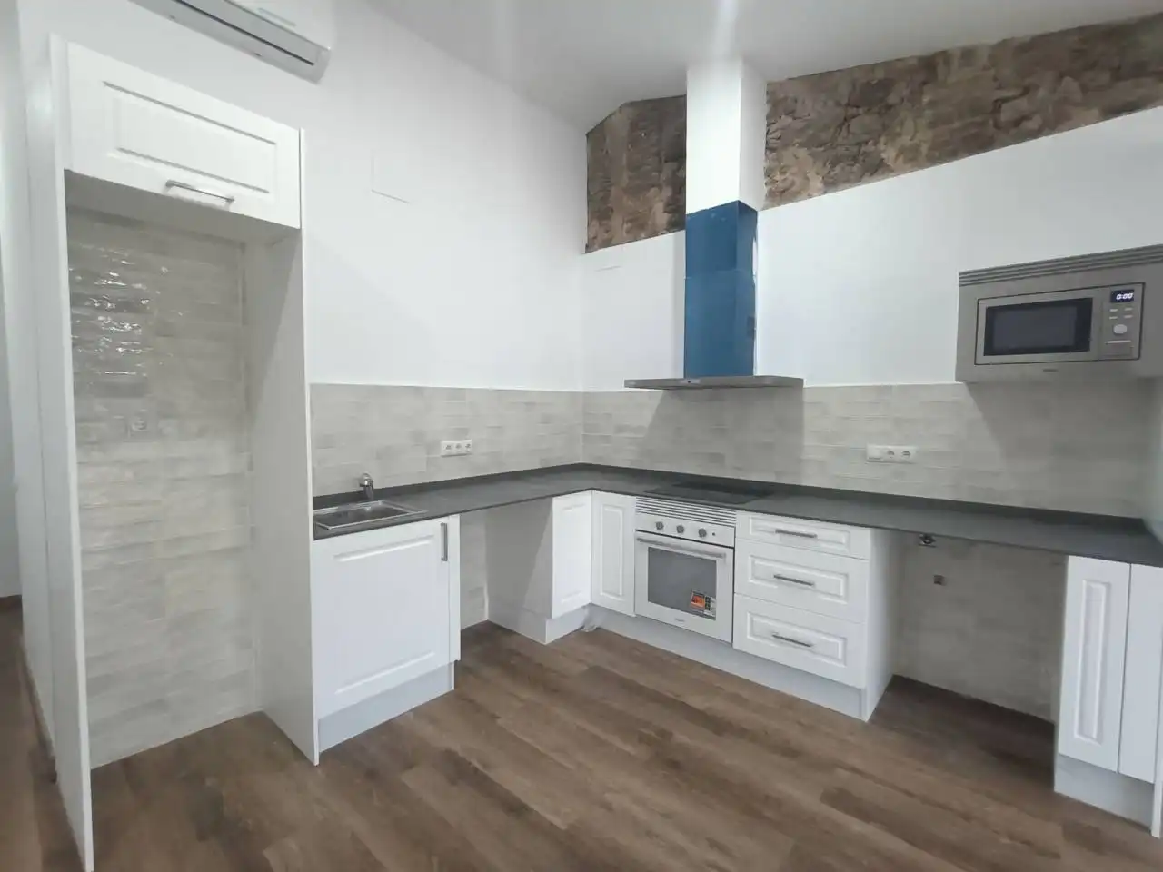 Cocina de Finca rústica en venta en Sant Llorenç Savall con Aire acondicionado y Terraza