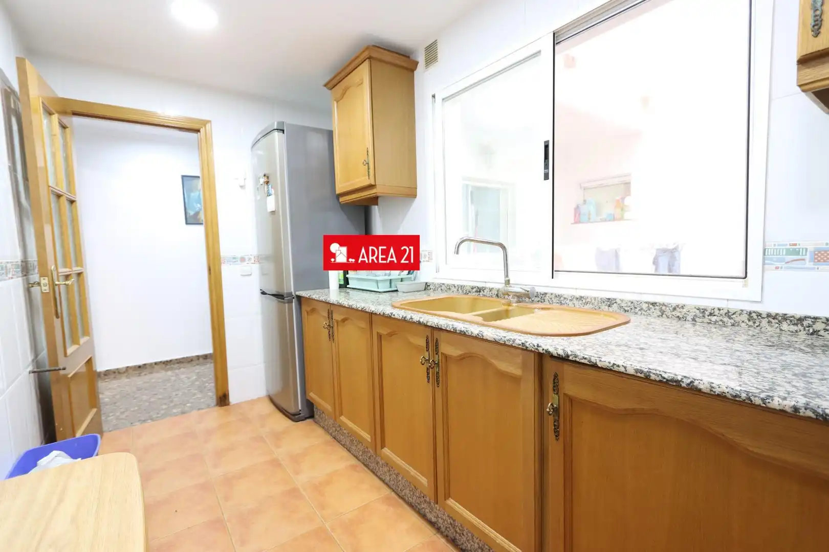 Cocina de Piso en venta en La Pobla de Vallbona con Aire acondicionado, Calefacción y Trastero
