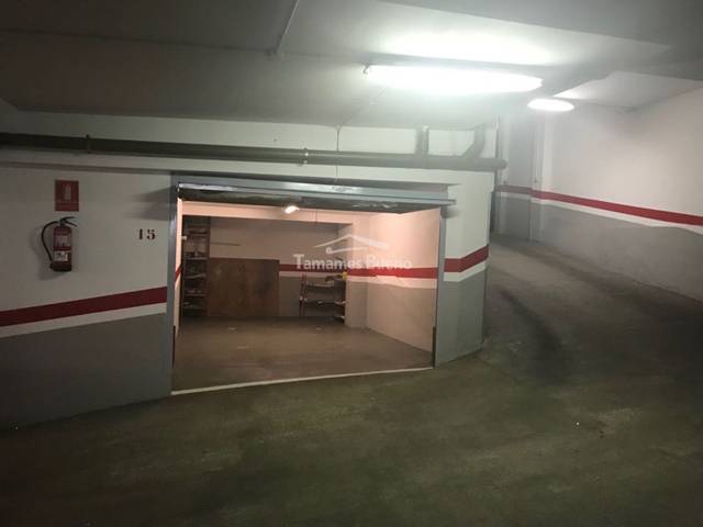 Garaje en Alquiler en Van Dyck en Salesas